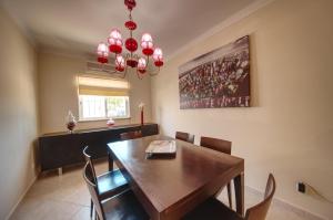 Spacious house with private pool in Albufeira