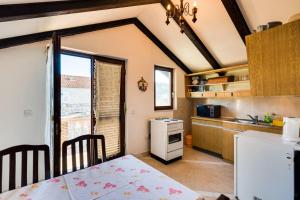 Cosy Apartment with Sea View in Zlarin - 50 sqm + Terrace