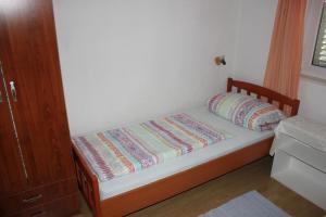 Apartment with Sea View in Zečevo Rogozničko – 65 sqm with Balcony