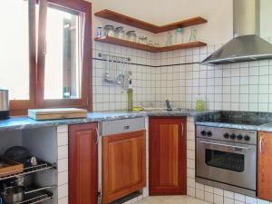 Elegant Apartment in Agios Ilias with Sea View