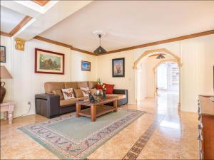 Charming villa in Marbella with private pool