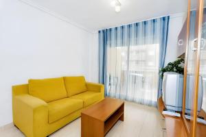 Modern apartment in Oropesa, 60 m², with shared pool