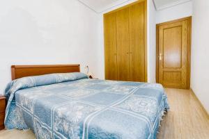 Modern apartment in Oropesa, 60 m², with shared pool