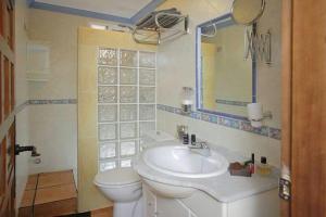 Comfortable Bungalow in Tarifa, Mountain View.