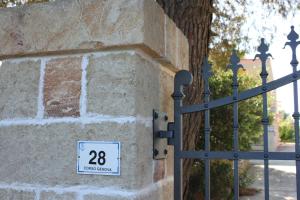 Charming House near the Sea in Torre Pali.