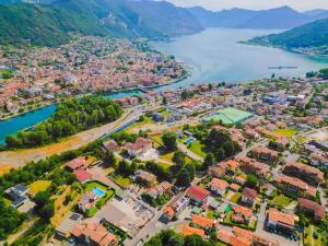 Lake Iseo Apartments & Suites