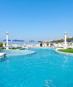 Coastal Studio with Sea View in Elenite, 40m² + Pool