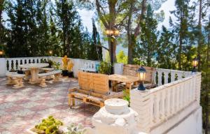 Picturesque Villa in Chulilla with Private Pool