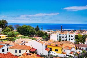 Modern apartment in Funchal with sea view 70 m²