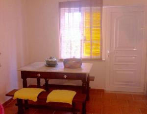 Charming house in Nazaré with terrace and parking