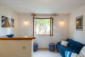 Modern apartment in Zavala, 50 m² with free parking.