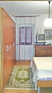 Spacious Apartment in Zlarin + terrace