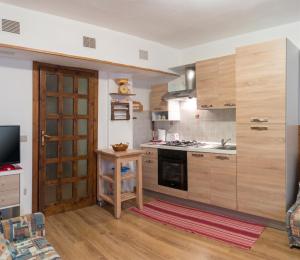 Mountain View Apartment with Garden, Roccaraso