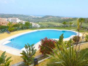 Spacious apartment in La Cala de Mijas with sea view.