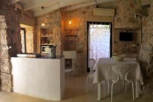 Charming Apartment with Jacuzzi and Sea View - Salve, 85 sqm