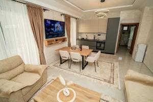 Amon Private Pool Residence