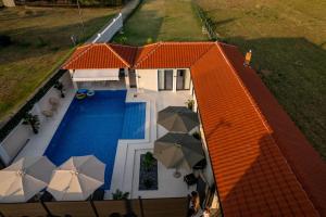 Amon Private Pool Residence
