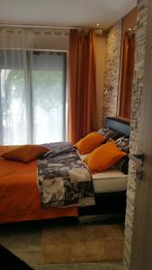 Welcoming Villa in Vantačići with Pool and Sea View