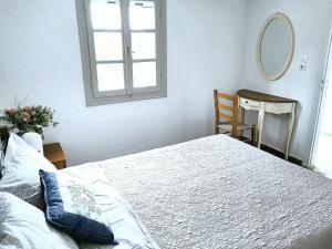 House with sea view in Porto Heli, fireplace and garden