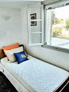 House with sea view in Porto Heli, fireplace and garden