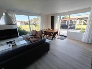 Luxe 6 persoons bungalow met 3 slaapkamers 2 badkamers en ensuite ligbad