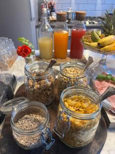 Art & Breakfast