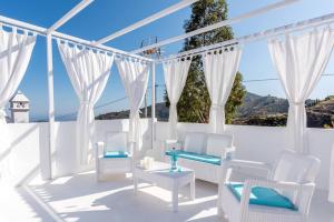 Charming Villa in Competa with Private Pool