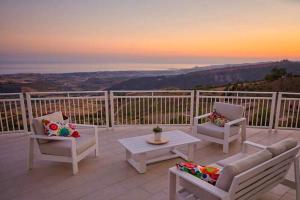 Luxurious Villa in Favara + Pool