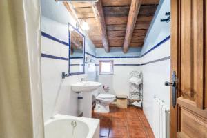 Charming Apartment in Noguericas with Shared Pool
