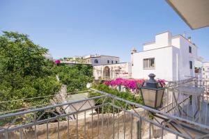 Charming apartment in Vieste with balcony and garden view