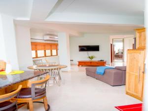 Charming apartment with mountain view, Au Cap, 70 m²