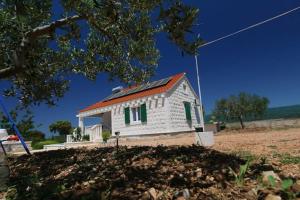 Charming Villa in Pučišća + Pool