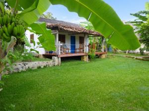 Charming bungalow in Andilana, pool, sea view and garden