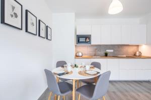 Charming new city apartment