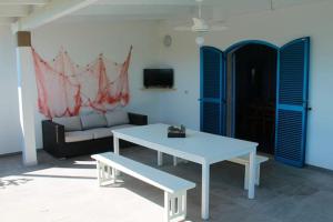 Charming house with garden in Monopoli with direct access to the beach