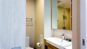Studio Apartment at Laguna Skypark