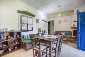 Elia Cottage