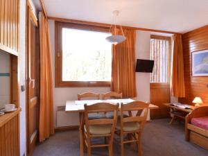 Studio confortable 2 étoiles, ski aux pieds, pour 4 personnes - FR-1-181-2781