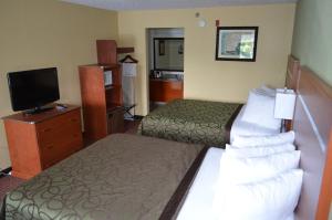 Deluxe Queen Room with Two Queen Beds - Non-Smoking room in Baymont by Wyndham Pigeon Forge