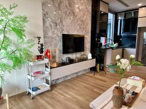 COLAHA Luxury Onsen 3BR - Swanlake Ecopark Hanoi