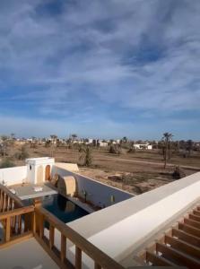 Exceptional villa with bright architecture