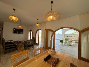 Exceptional villa with bright architecture