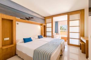 Sirenis Seaview Country Club