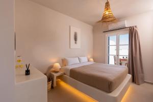 Cycladic Charm