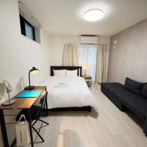 Osaka Kyobashi Osaka Castle and Shinsaibashi Near the station Many restaurants Maximum 2 people