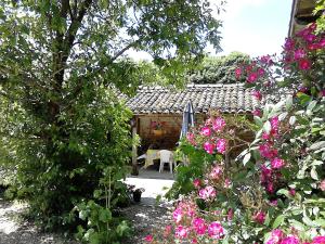 Maisons de vacances Les Roses Tremieres : photos des chambres