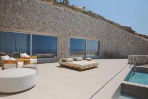 VOUNO Santorini Private Villas