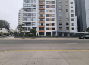 Malecon Balta Balcony View Larcomar Mall 501