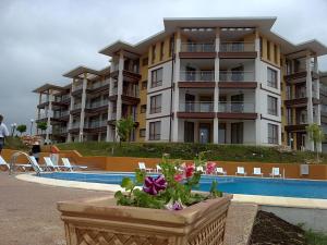 July Morning Seaside Resort Apt A06