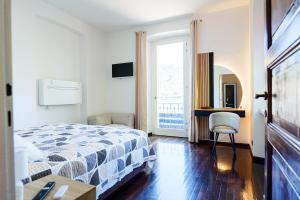 Dionigi Lake Front Apartment